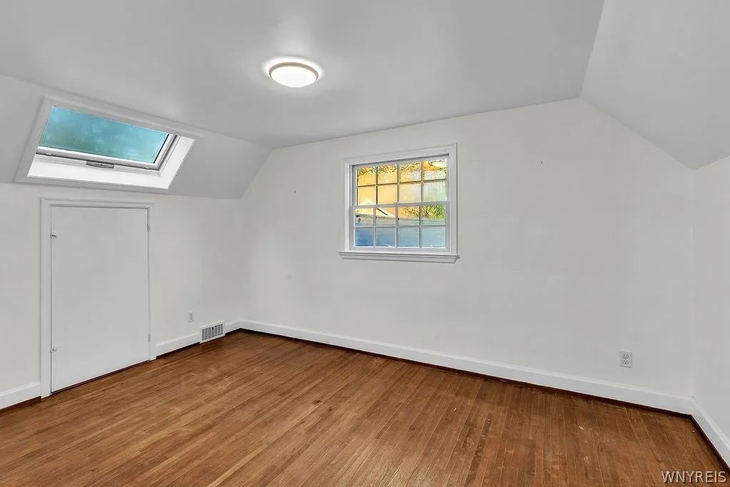 758 Pasadena Avenue, Niagara Falls, New York 14304, Niagara Falls, New York 14304, 3 Bedroom Bedrooms, 9 Room Rooms,1 BathroomBathrooms,Residential,For Sale,758 Pasadena Avenue, Niagara Falls, New York 14304,0,B1724992