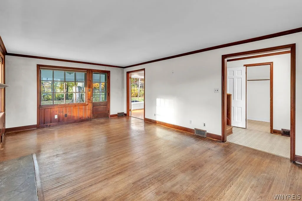 758 Pasadena Avenue, Niagara Falls, New York 14304, Niagara Falls, New York 14304, 3 Bedroom Bedrooms, 9 Room Rooms,1 BathroomBathrooms,Residential,For Sale,758 Pasadena Avenue, Niagara Falls, New York 14304,0,B1724992