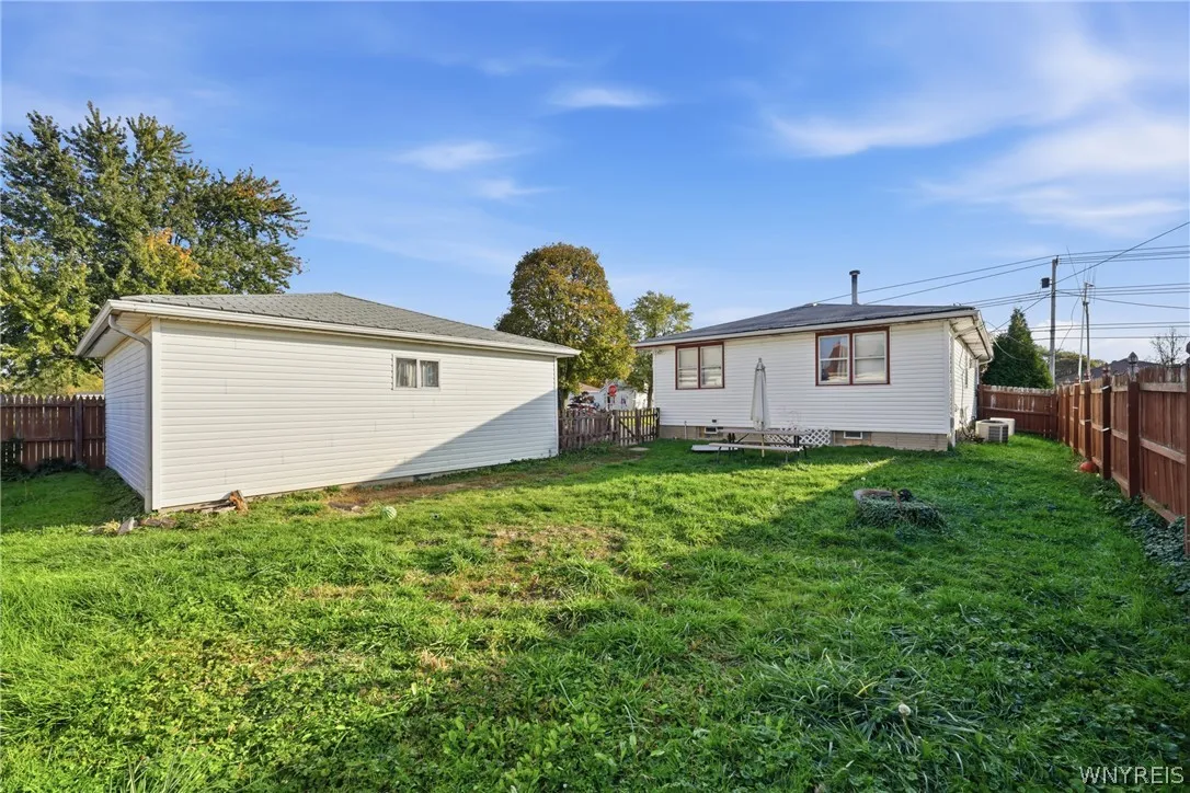 190 Dean Road, Cheektowaga, New York 14043, Cheektowaga, New York 14043, 3 Bedroom Bedrooms, 5 Room Rooms,1 BathroomBathrooms,Residential,For Sale,190 Dean Road, Cheektowaga, New York 14043,0,B1722620