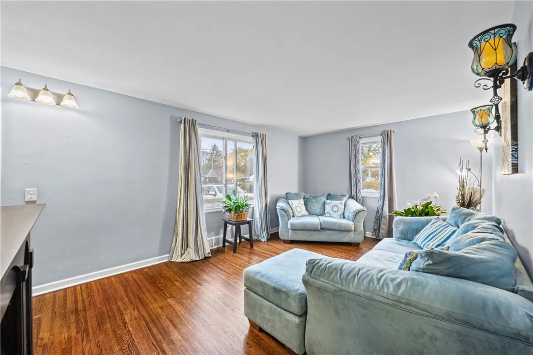 444 Waring Road, Rochester, New York 14609, Rochester, New York 14609, 3 Bedroom Bedrooms, 6 Room Rooms,1 BathroomBathrooms,Residential,For Sale,444 Waring Road, Rochester, New York 14609,0,R1725410