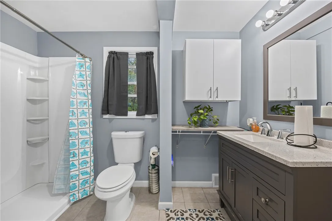 444 Waring Road, Rochester, New York 14609, Rochester, New York 14609, 3 Bedroom Bedrooms, 6 Room Rooms,1 BathroomBathrooms,Residential,For Sale,444 Waring Road, Rochester, New York 14609,0,R1725410
