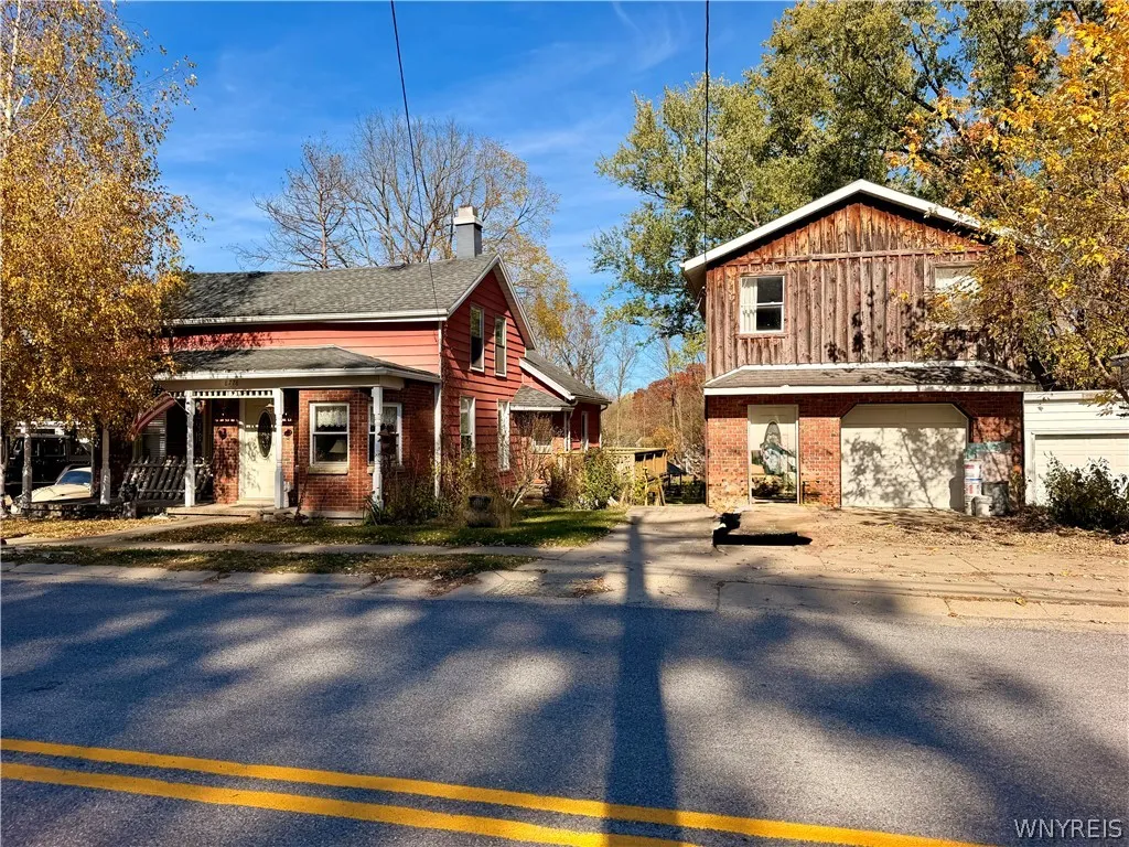 3 story garage included