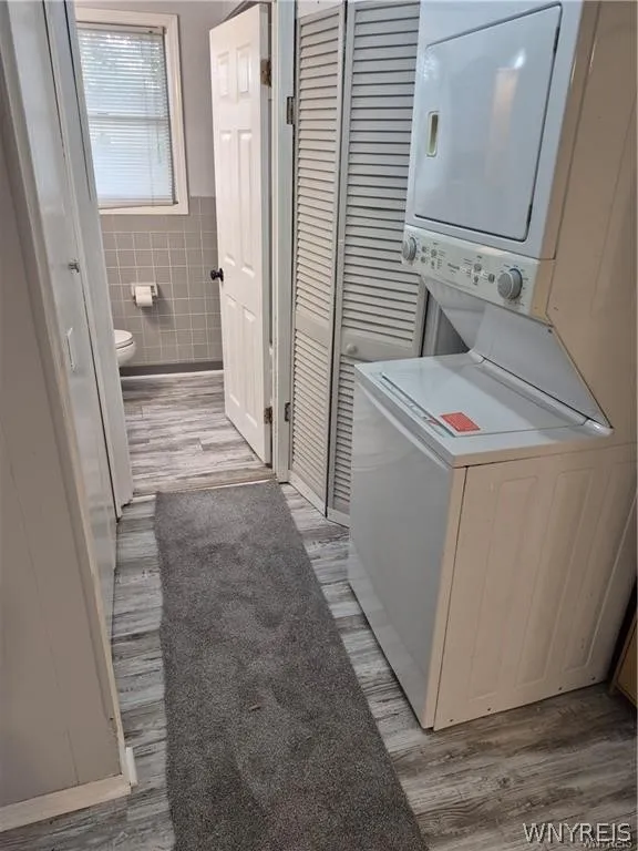 316 Hyland Avenue, Cheektowaga, New York 14043, Cheektowaga, New York 14043, 2 Bedroom Bedrooms, 5 Room Rooms,1 BathroomBathrooms,Residential Lease,For Rent,316 Hyland Avenue, Cheektowaga, New York 14043,0,B1725412