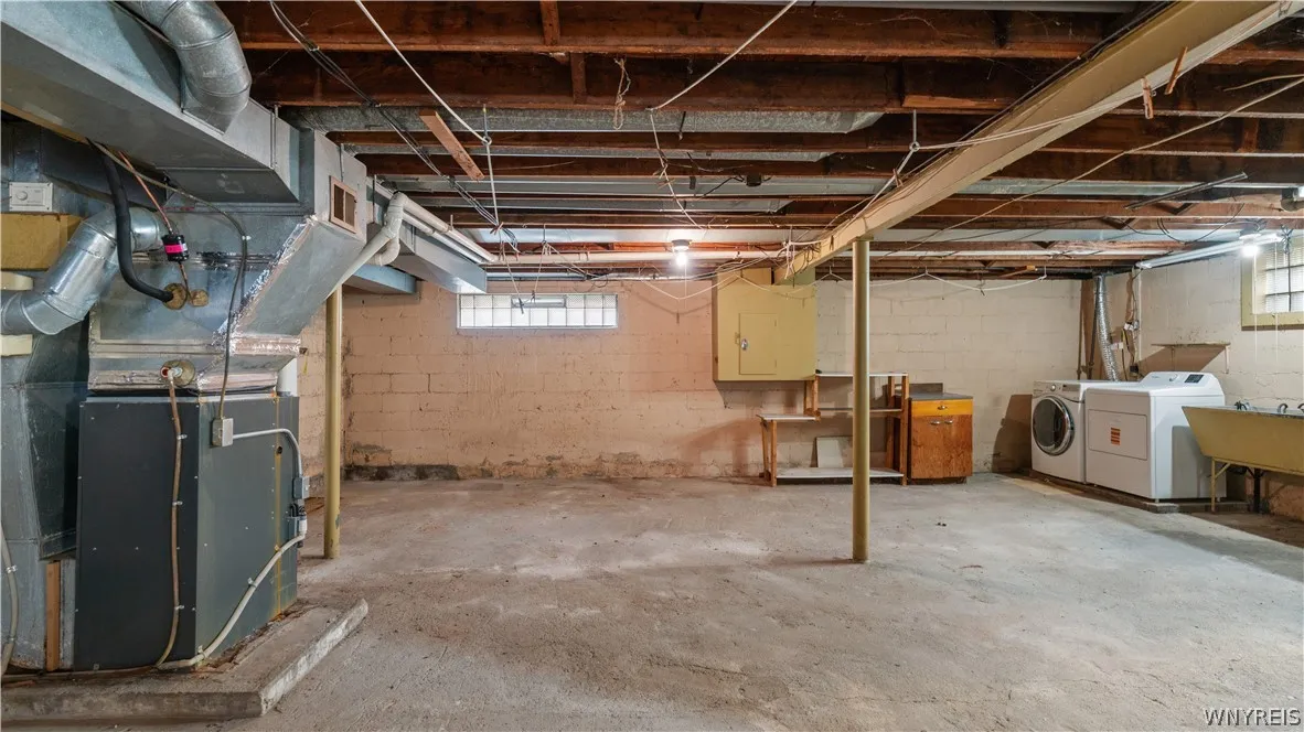 25 Sunset Road, Cheektowaga, New York 14227, Cheektowaga, New York 14227, 3 Bedroom Bedrooms, 7 Room Rooms,1 BathroomBathrooms,Residential,For Sale,25 Sunset Road, Cheektowaga, New York 14227,0,B1725215