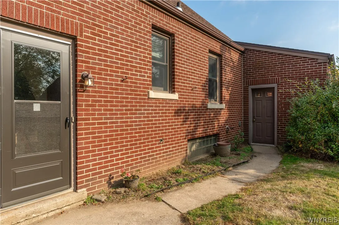 25 Sunset Road, Cheektowaga, New York 14227, Cheektowaga, New York 14227, 3 Bedroom Bedrooms, 7 Room Rooms,1 BathroomBathrooms,Residential,For Sale,25 Sunset Road, Cheektowaga, New York 14227,0,B1725215