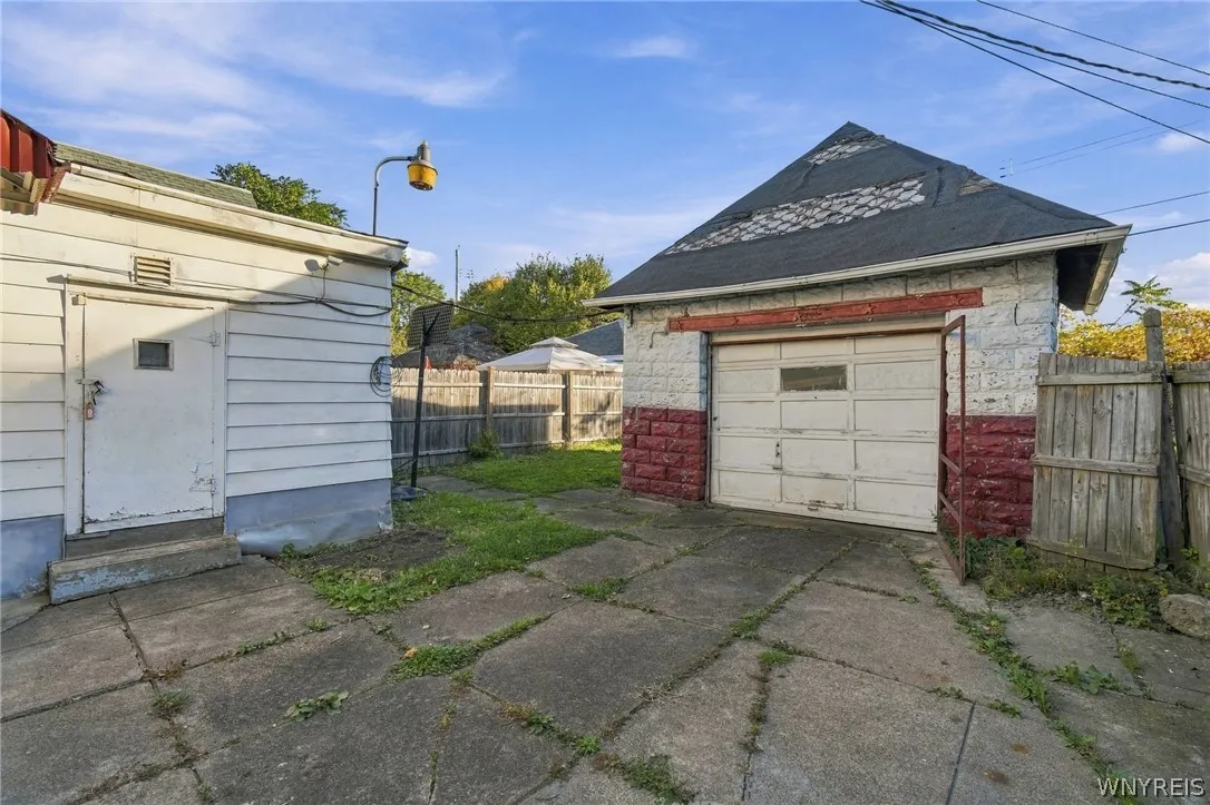 487 Fillmore Avenue, Buffalo, New York 14206, Buffalo, New York 14206, 2 Bedroom Bedrooms, 9 Room Rooms,1 BathroomBathrooms,Residential,For Sale,487 Fillmore Avenue, Buffalo, New York 14206,0,B1725405