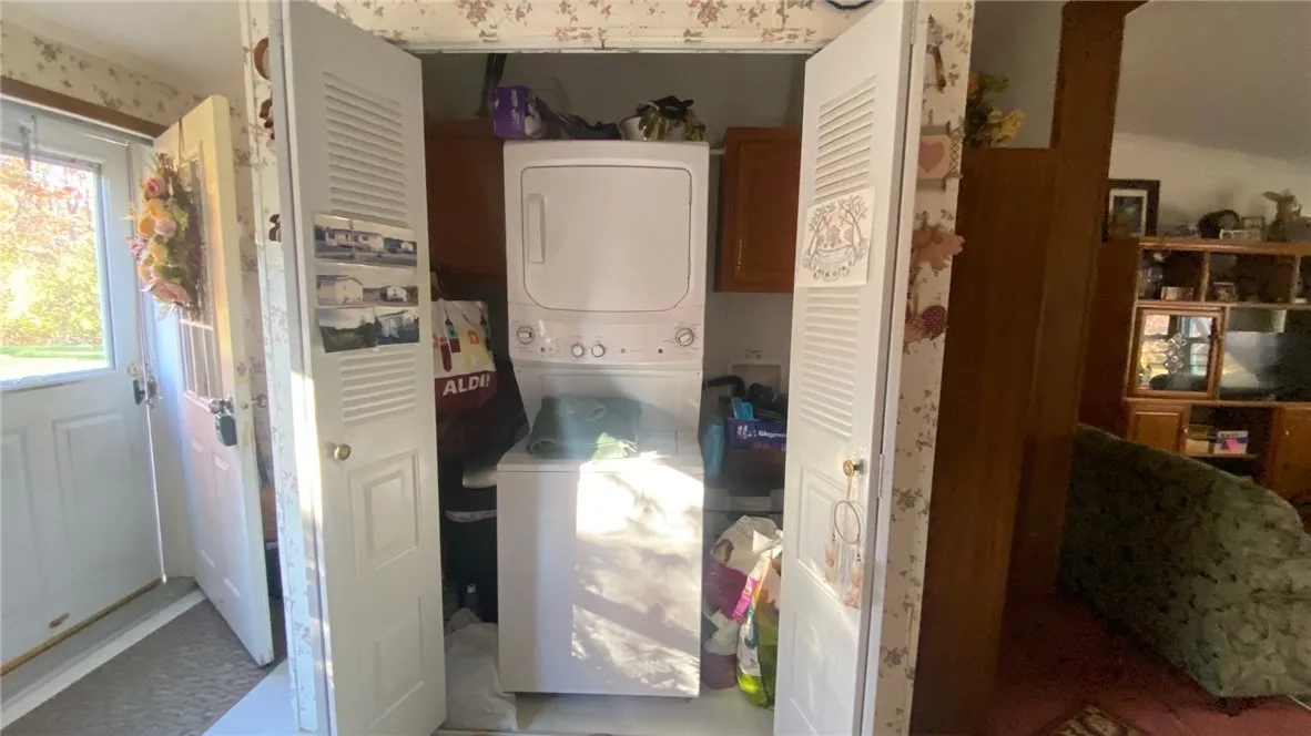 1247 Shay Road, Middlesex, New York 14512, Middlesex, New York 14512, 3 Bedroom Bedrooms, 7 Room Rooms,2 BathroomBathrooms,Residential,For Sale,1247 Shay Road, Middlesex, New York 14512,0,R1724434
