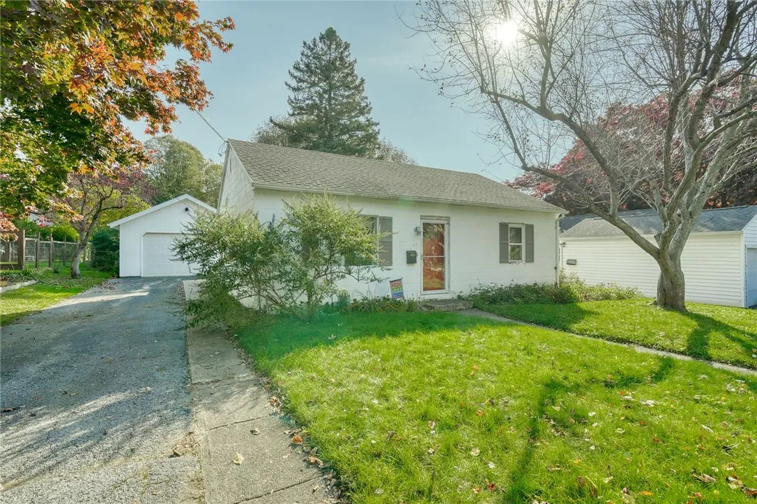 28 Audley Way, Brighton, New York 14610, Brighton, New York 14610, 2 Bedroom Bedrooms, 5 Room Rooms,1 BathroomBathrooms,Residential,For Sale,28 Audley Way, Brighton, New York 14610,0,R1725252