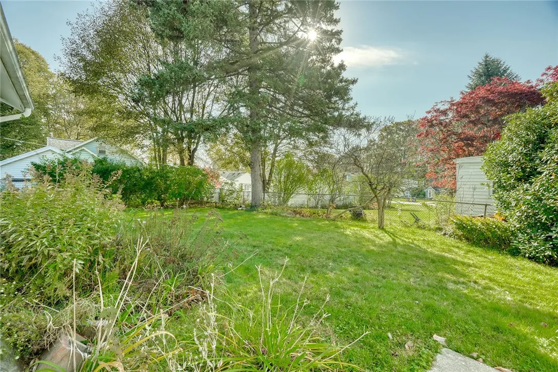 28 Audley Way, Brighton, New York 14610, Brighton, New York 14610, 2 Bedroom Bedrooms, 5 Room Rooms,1 BathroomBathrooms,Residential,For Sale,28 Audley Way, Brighton, New York 14610,0,R1725252
