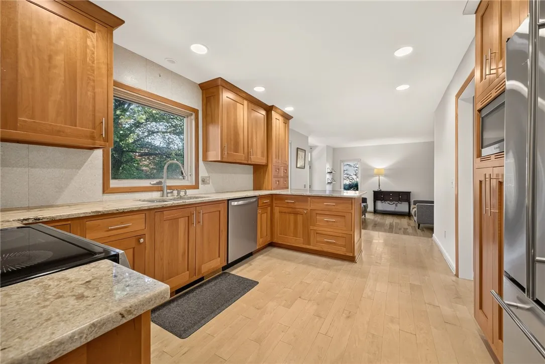 345 Hartsville Lane, Webster, New York 14580, Webster, New York 14580, 3 Bedroom Bedrooms, 7 Room Rooms,2 BathroomBathrooms,Residential,For Sale,345 Hartsville Lane, Webster, New York 14580,0,R1720223
