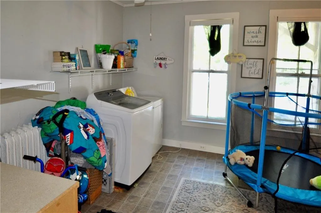 112 State Street, Seneca Falls, New York 13148, Seneca Falls, New York 13148, 4 Bedroom Bedrooms, ,3 BathroomBathrooms,Residential,For Sale,112 State Street, Seneca Falls, New York 13148,0,R1725472