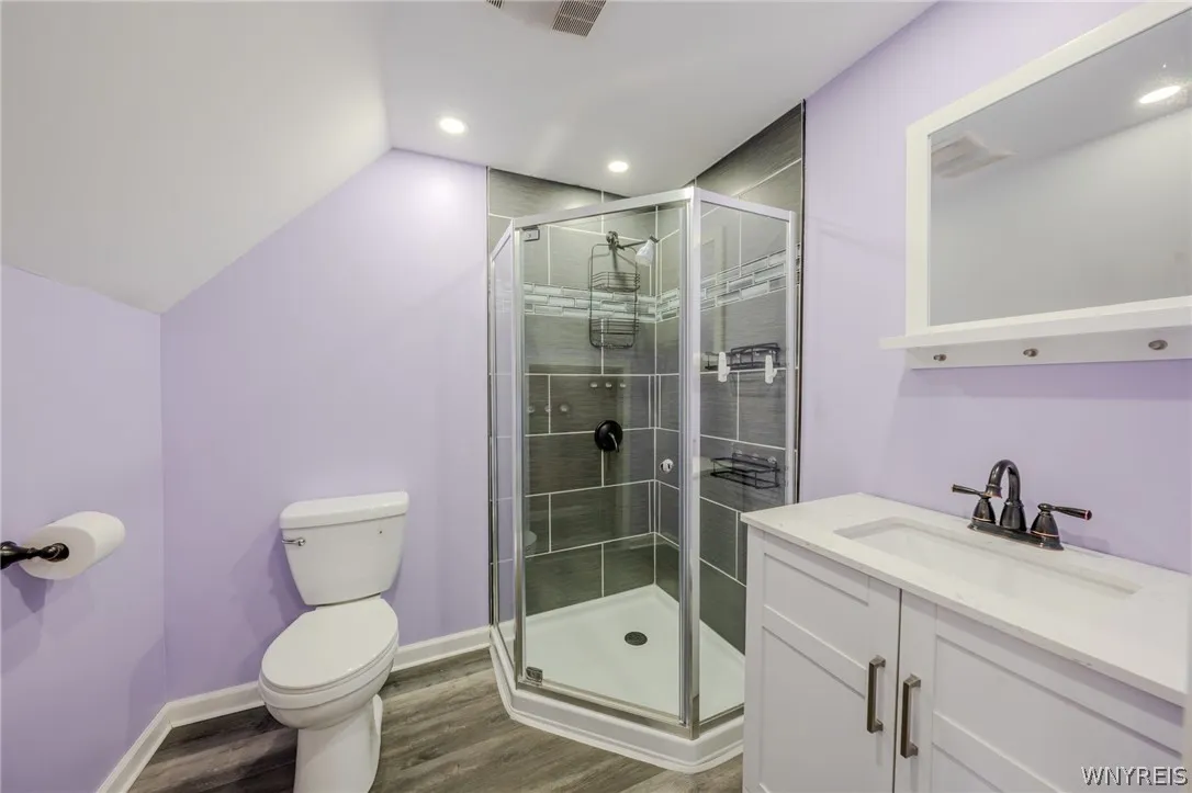 2507 Oak Harbor Road, Grand Island, New York 14072, Grand Island, New York 14072, 4 Bedroom Bedrooms, 9 Room Rooms,3 BathroomBathrooms,Residential,For Sale,2507 Oak Harbor Road, Grand Island, New York 14072,0,B1725437