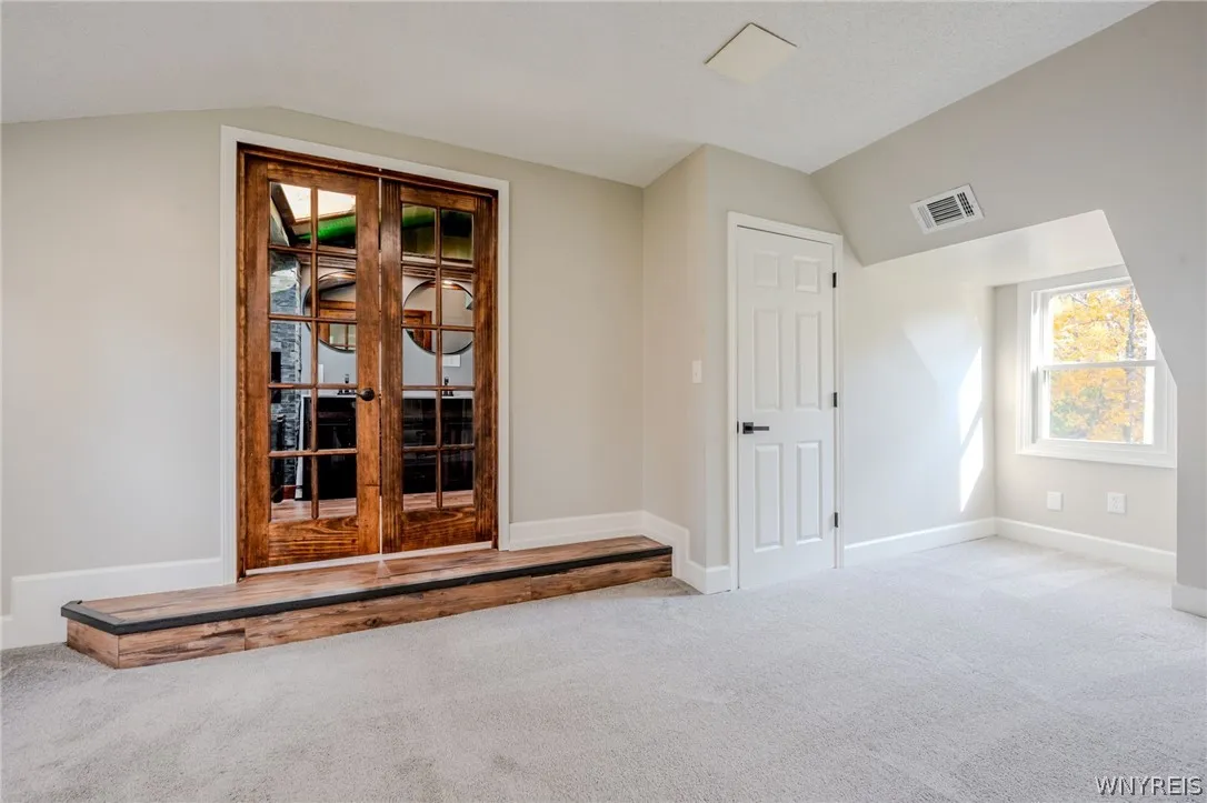 2507 Oak Harbor Road, Grand Island, New York 14072, Grand Island, New York 14072, 4 Bedroom Bedrooms, 9 Room Rooms,3 BathroomBathrooms,Residential,For Sale,2507 Oak Harbor Road, Grand Island, New York 14072,0,B1725437