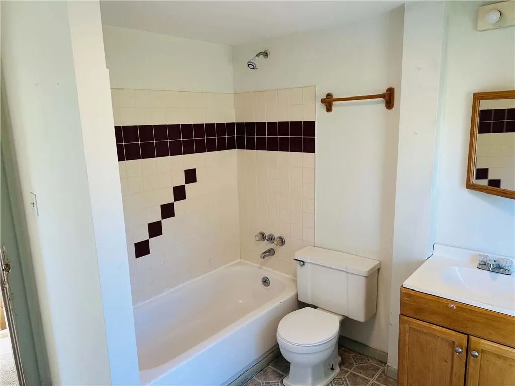 1661 County Road 38, Guilford, New York 13780, Guilford, New York 13780, 4 Bedroom Bedrooms, 9 Room Rooms,2 BathroomBathrooms,Residential,For Sale,1661 County Road 38, Guilford, New York 13780,0,R1725221
