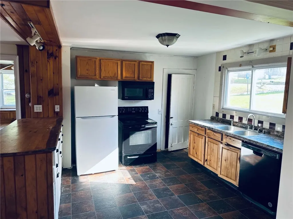 1661 County Road 38, Guilford, New York 13780, Guilford, New York 13780, 4 Bedroom Bedrooms, 9 Room Rooms,2 BathroomBathrooms,Residential,For Sale,1661 County Road 38, Guilford, New York 13780,0,R1725221