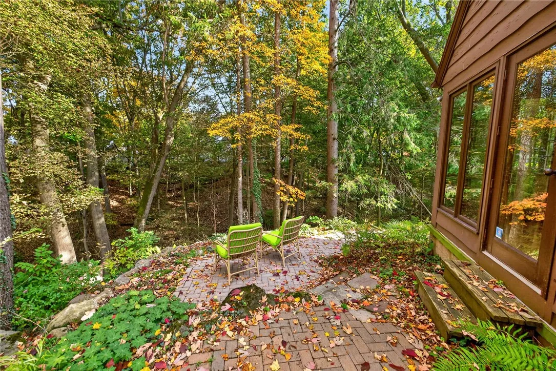 Brighton, New York 14625, 3 Bedroom Bedrooms, 8 Room Rooms,1 BathroomBathrooms,Residential,For Sale,0,R1725204