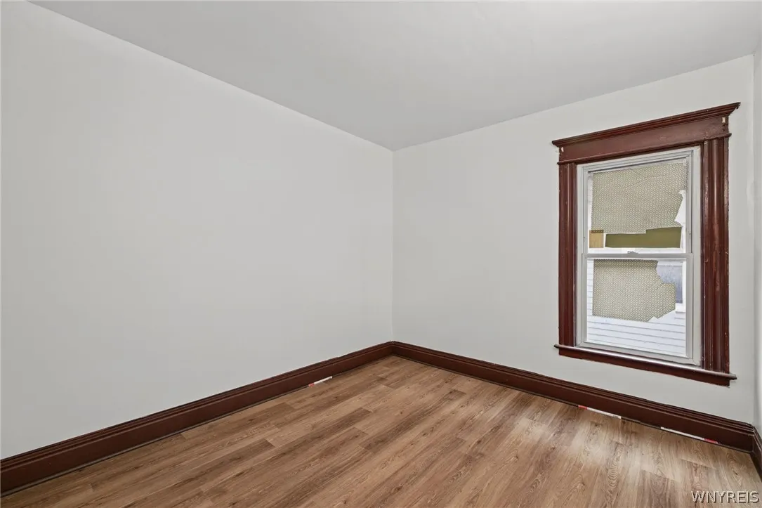 218 Laurel Street, Buffalo, New York 14208, Buffalo, New York 14208, 6 Bedroom Bedrooms, ,2 BathroomBathrooms,Residential,For Sale,218 Laurel Street, Buffalo, New York 14208,0,B1725527