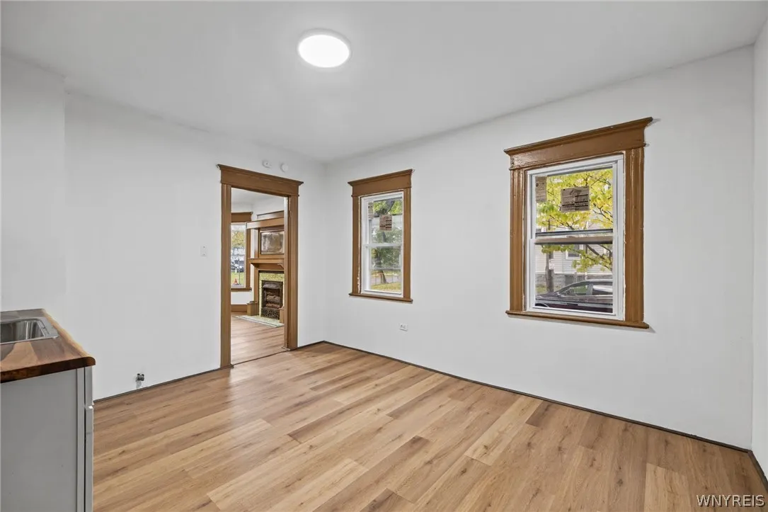 218 Laurel Street, Buffalo, New York 14208, Buffalo, New York 14208, 6 Bedroom Bedrooms, ,2 BathroomBathrooms,Residential,For Sale,218 Laurel Street, Buffalo, New York 14208,0,B1725527