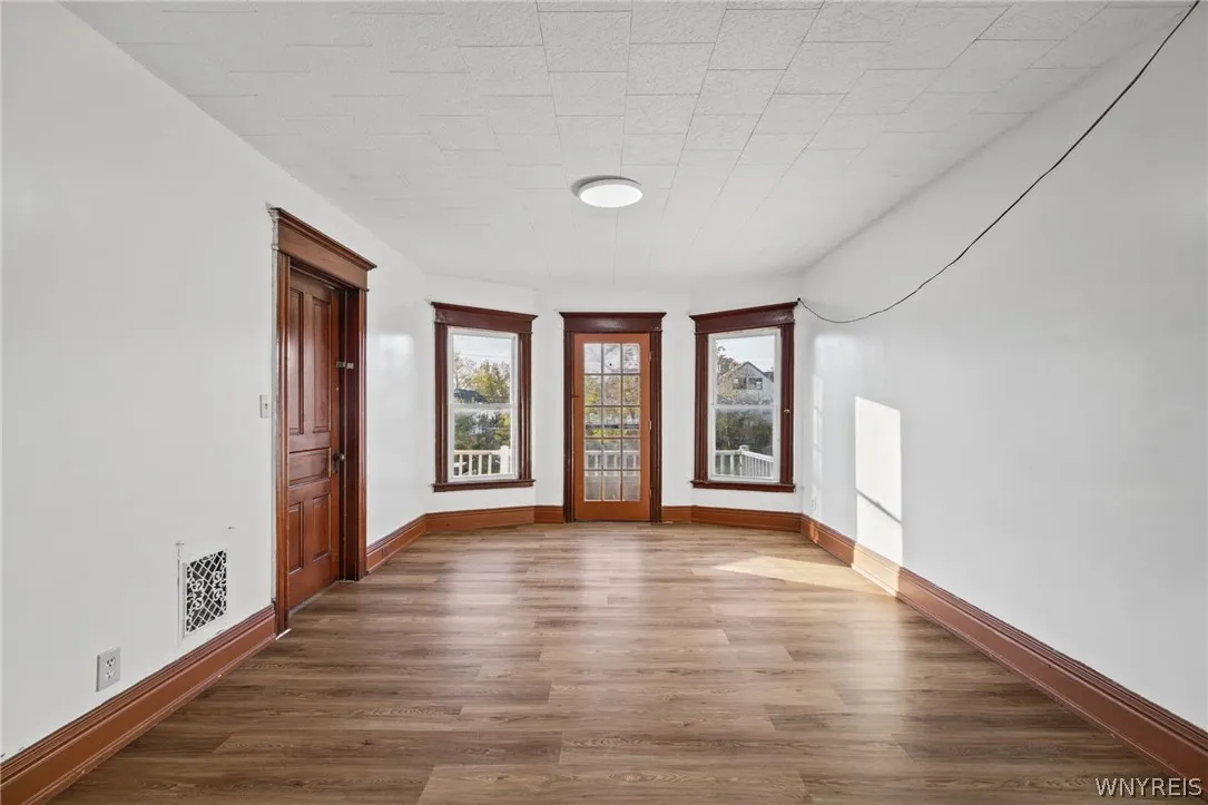 218 Laurel Street, Buffalo, New York 14208, Buffalo, New York 14208, 6 Bedroom Bedrooms, ,2 BathroomBathrooms,Residential,For Sale,218 Laurel Street, Buffalo, New York 14208,0,B1725527