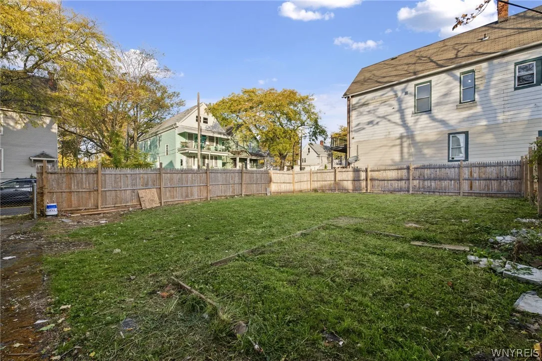 218 Laurel Street, Buffalo, New York 14208, Buffalo, New York 14208, 6 Bedroom Bedrooms, ,2 BathroomBathrooms,Residential,For Sale,218 Laurel Street, Buffalo, New York 14208,0,B1725527