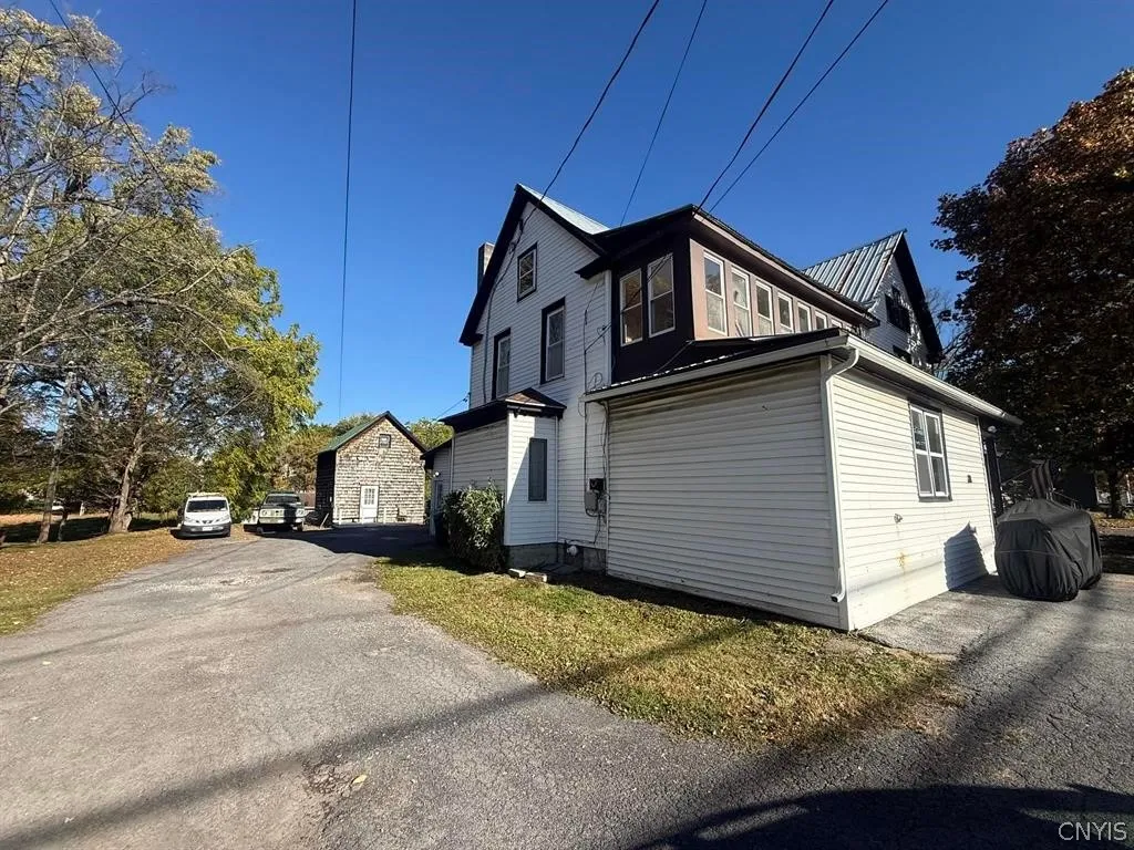 281 East Main Street, Gouverneur, New York 13642, Gouverneur, New York 13642, 4 Bedroom Bedrooms, ,4 BathroomBathrooms,Residential,For Sale,281 East Main Street, Gouverneur, New York 13642,0,S1724373