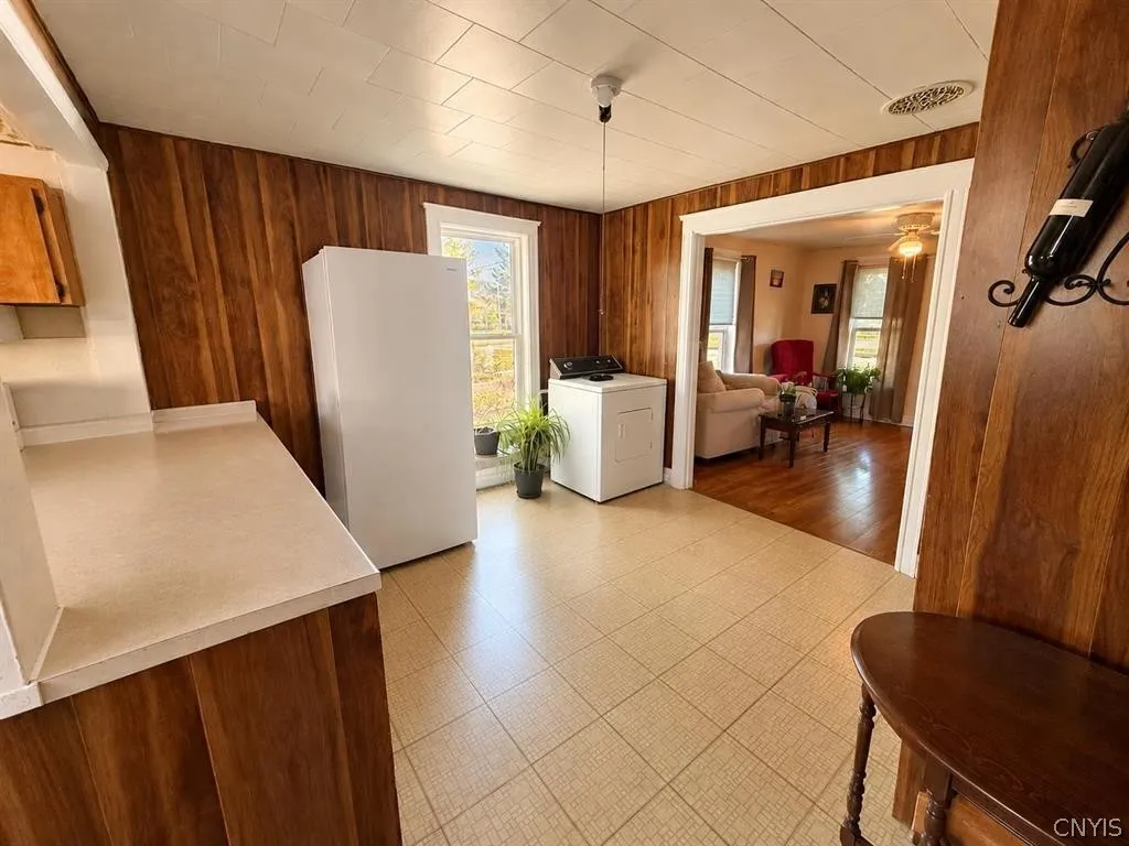 281 East Main Street, Gouverneur, New York 13642, Gouverneur, New York 13642, 4 Bedroom Bedrooms, ,4 BathroomBathrooms,Residential,For Sale,281 East Main Street, Gouverneur, New York 13642,0,S1724373