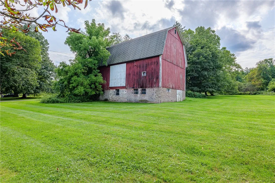 629 West Bloomfield Road, Mendon, New York 14534, Mendon, New York 14534, 4 Bedroom Bedrooms, 7 Room Rooms,2 BathroomBathrooms,Residential,For Sale,629 West Bloomfield Road, Mendon, New York 14534,0,R1715180