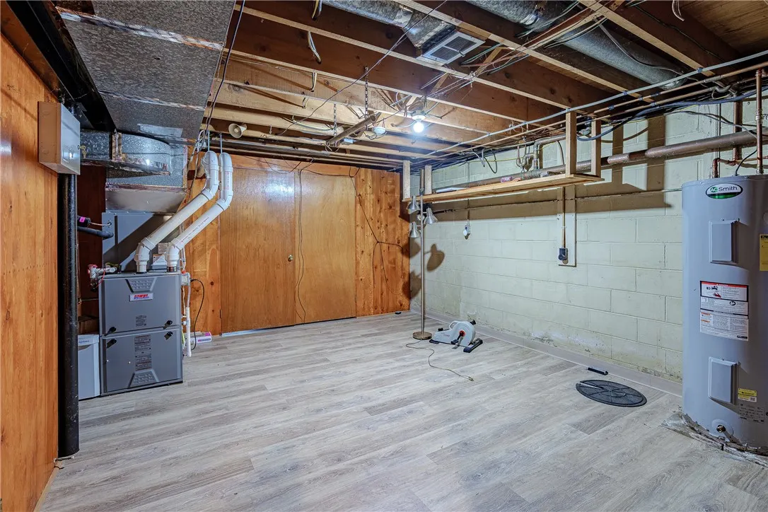 629 West Bloomfield Road, Mendon, New York 14534, Mendon, New York 14534, 4 Bedroom Bedrooms, 7 Room Rooms,2 BathroomBathrooms,Residential,For Sale,629 West Bloomfield Road, Mendon, New York 14534,0,R1715180