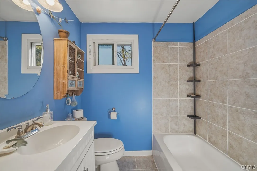 132 Oakley Drive, Cicero, New York 13212, Cicero, New York 13212, 3 Bedroom Bedrooms, 4 Room Rooms,1 BathroomBathrooms,Residential,For Sale,132 Oakley Drive, Cicero, New York 13212,0,S1725037