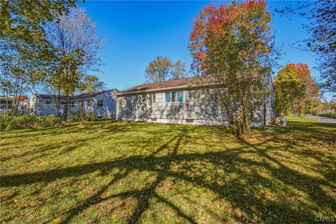 132 Oakley Drive, Cicero, New York 13212, Cicero, New York 13212, 3 Bedroom Bedrooms, 4 Room Rooms,1 BathroomBathrooms,Residential,For Sale,132 Oakley Drive, Cicero, New York 13212,0,S1725037