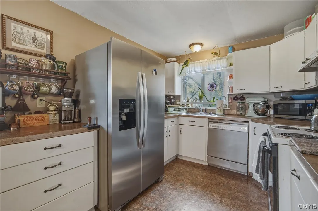 132 Oakley Drive, Cicero, New York 13212, Cicero, New York 13212, 3 Bedroom Bedrooms, 4 Room Rooms,1 BathroomBathrooms,Residential,For Sale,132 Oakley Drive, Cicero, New York 13212,0,S1725037