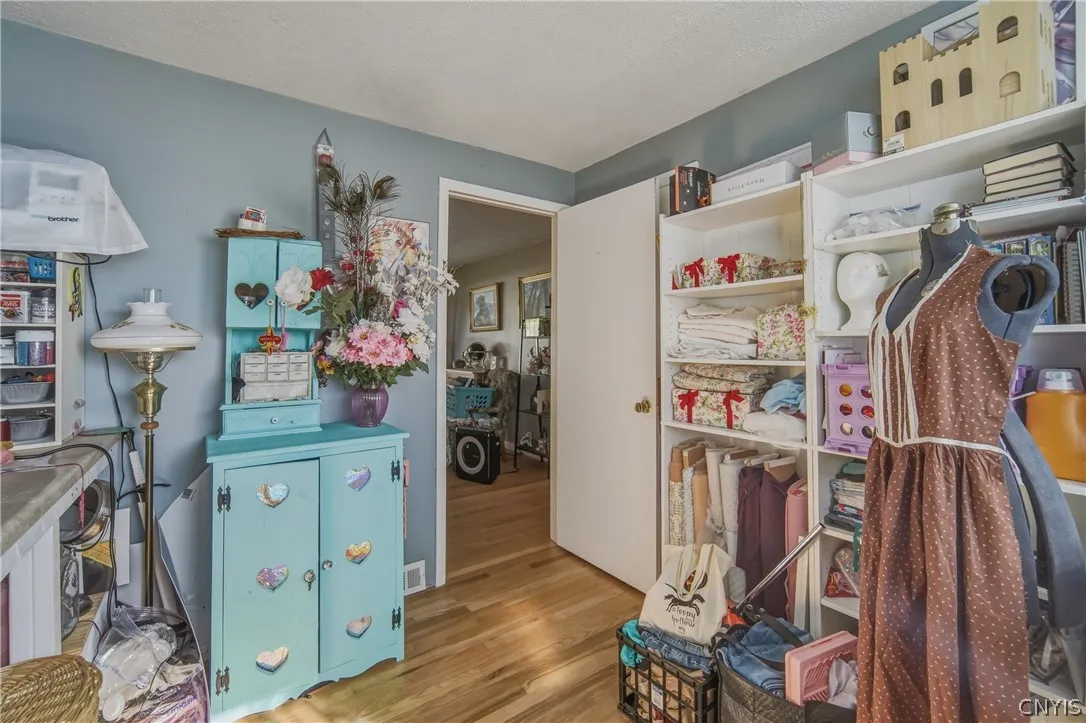 132 Oakley Drive, Cicero, New York 13212, Cicero, New York 13212, 3 Bedroom Bedrooms, 4 Room Rooms,1 BathroomBathrooms,Residential,For Sale,132 Oakley Drive, Cicero, New York 13212,0,S1725037