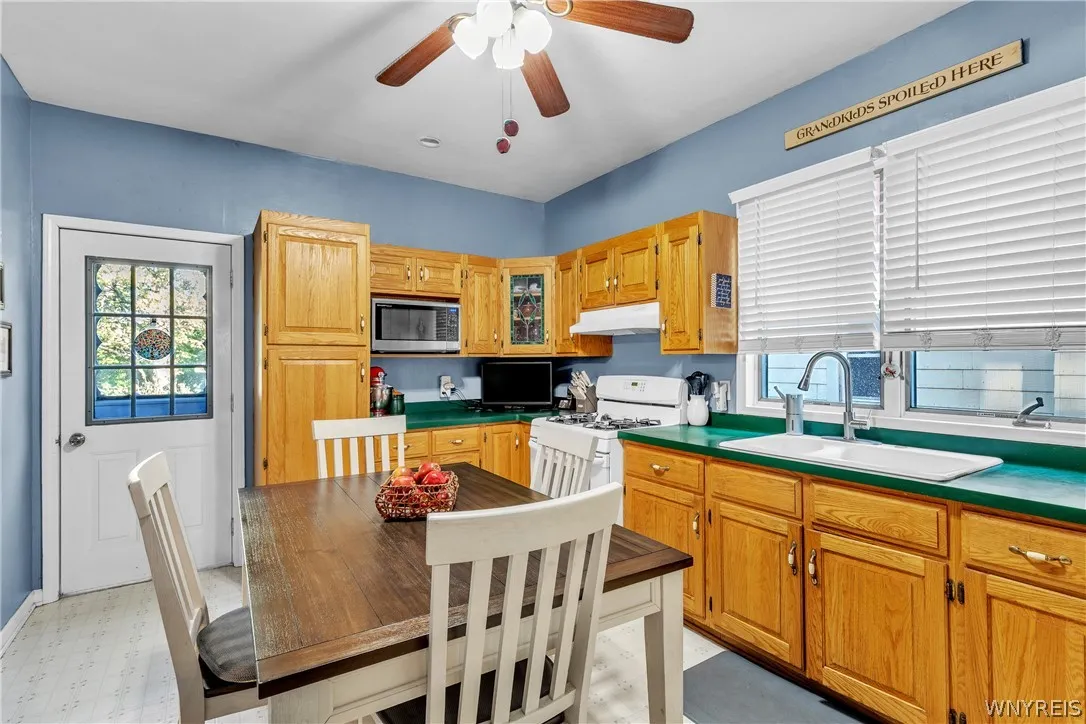 193 Kenmore Avenue, Tonawanda, New York 14223, Tonawanda, New York 14223, 3 Bedroom Bedrooms, 7 Room Rooms,1 BathroomBathrooms,Residential,For Sale,193 Kenmore Avenue, Tonawanda, New York 14223,0,B1722945