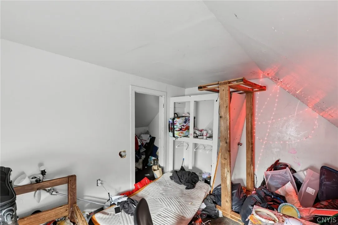 44 Hoffman Place, Buffalo, New York 14207, Buffalo, New York 14207, 4 Bedroom Bedrooms, 7 Room Rooms,2 BathroomBathrooms,Residential,For Sale,44 Hoffman Place, Buffalo, New York 14207,0,S1724102