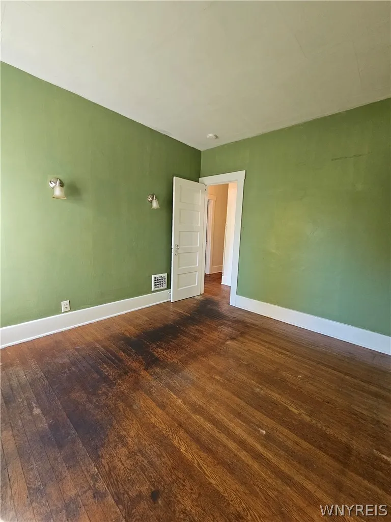 79 Sterling Avenue, Buffalo, New York 14216, Buffalo, New York 14216, 3 Bedroom Bedrooms, 8 Room Rooms,1 BathroomBathrooms,Residential Lease,For Rent,79 Sterling Avenue, Buffalo, New York 14216,0,B1725566