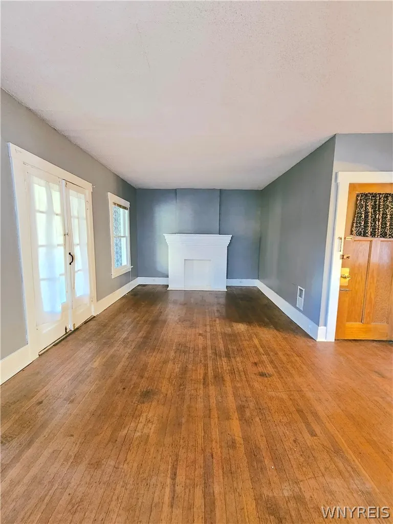 79 Sterling Avenue, Buffalo, New York 14216, Buffalo, New York 14216, 3 Bedroom Bedrooms, 8 Room Rooms,1 BathroomBathrooms,Residential Lease,For Rent,79 Sterling Avenue, Buffalo, New York 14216,0,B1725566