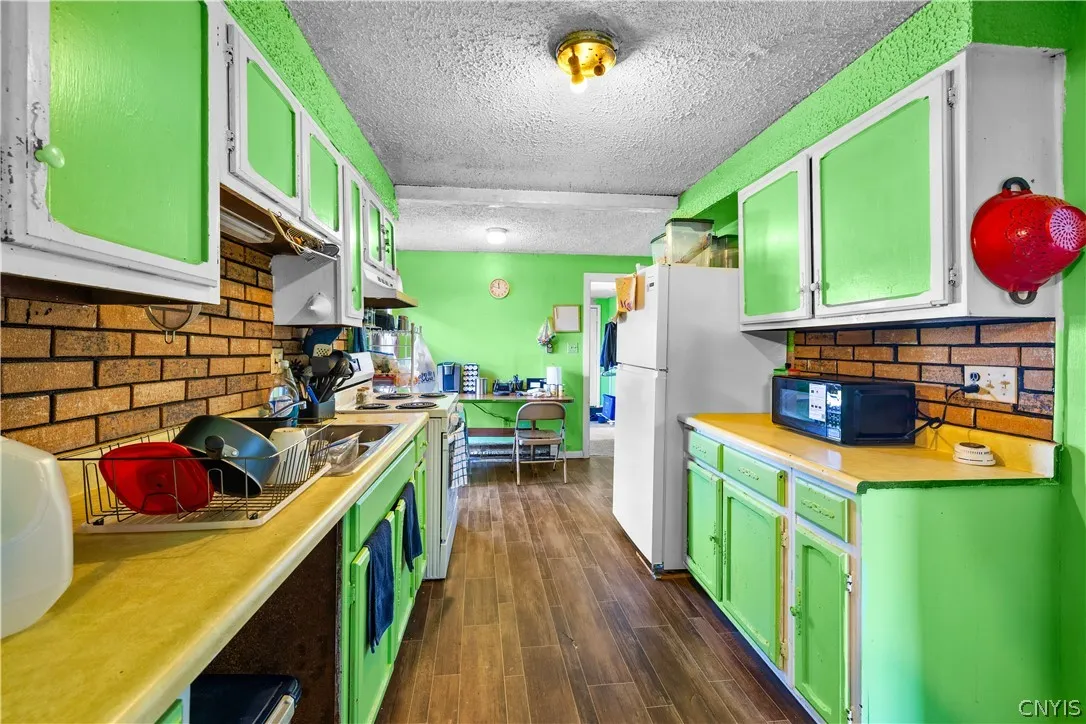 209 Lawrence Street, Rome, New York 13440, Rome, New York 13440, 5 Bedroom Bedrooms, ,2 BathroomBathrooms,Residential,For Sale,209 Lawrence Street, Rome, New York 13440,0,S1724667