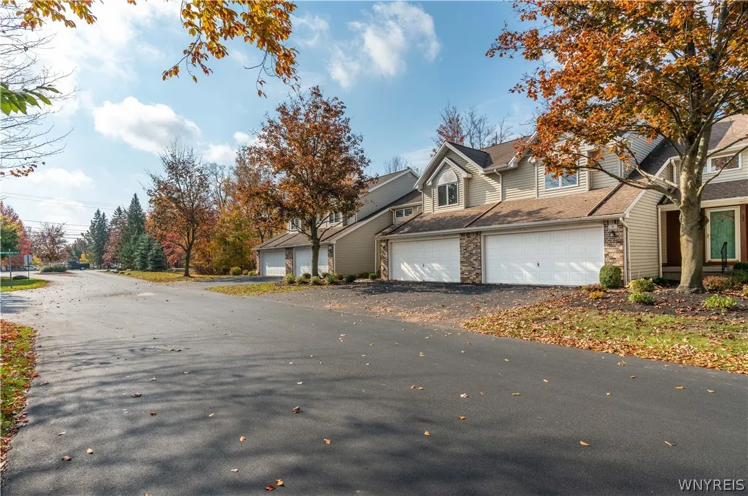 8 Northwood Drive, Lancaster, New York 14043, Lancaster, New York 14043, 2 Bedroom Bedrooms, 6 Room Rooms,1 BathroomBathrooms,Residential,For Sale,8 Northwood Drive, Lancaster, New York 14043,0,B1725549