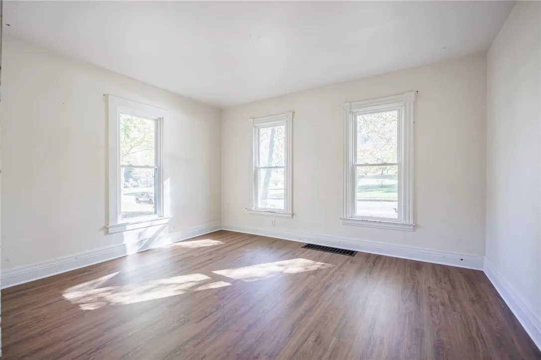 39 Culver Road, Rochester, New York 14620, Rochester, New York 14620, 3 Bedroom Bedrooms, 6 Room Rooms,2 BathroomBathrooms,Residential,For Sale,39 Culver Road, Rochester, New York 14620,0,R1725276