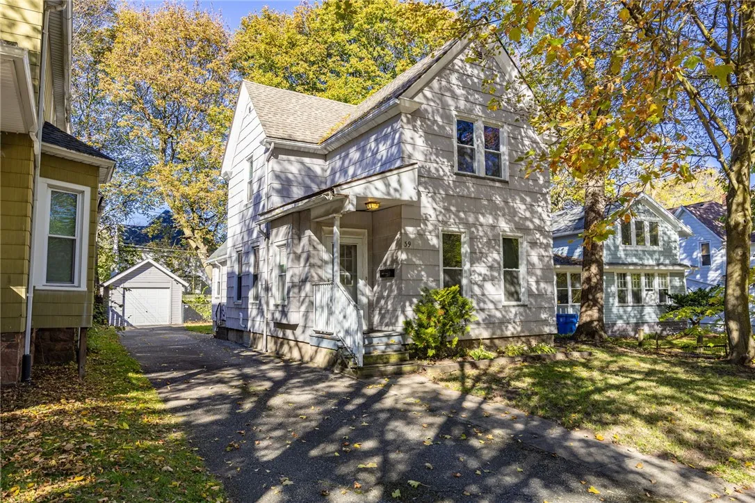 39 Culver Road, Rochester, New York 14620, Rochester, New York 14620, 3 Bedroom Bedrooms, 6 Room Rooms,2 BathroomBathrooms,Residential,For Sale,39 Culver Road, Rochester, New York 14620,0,R1725276