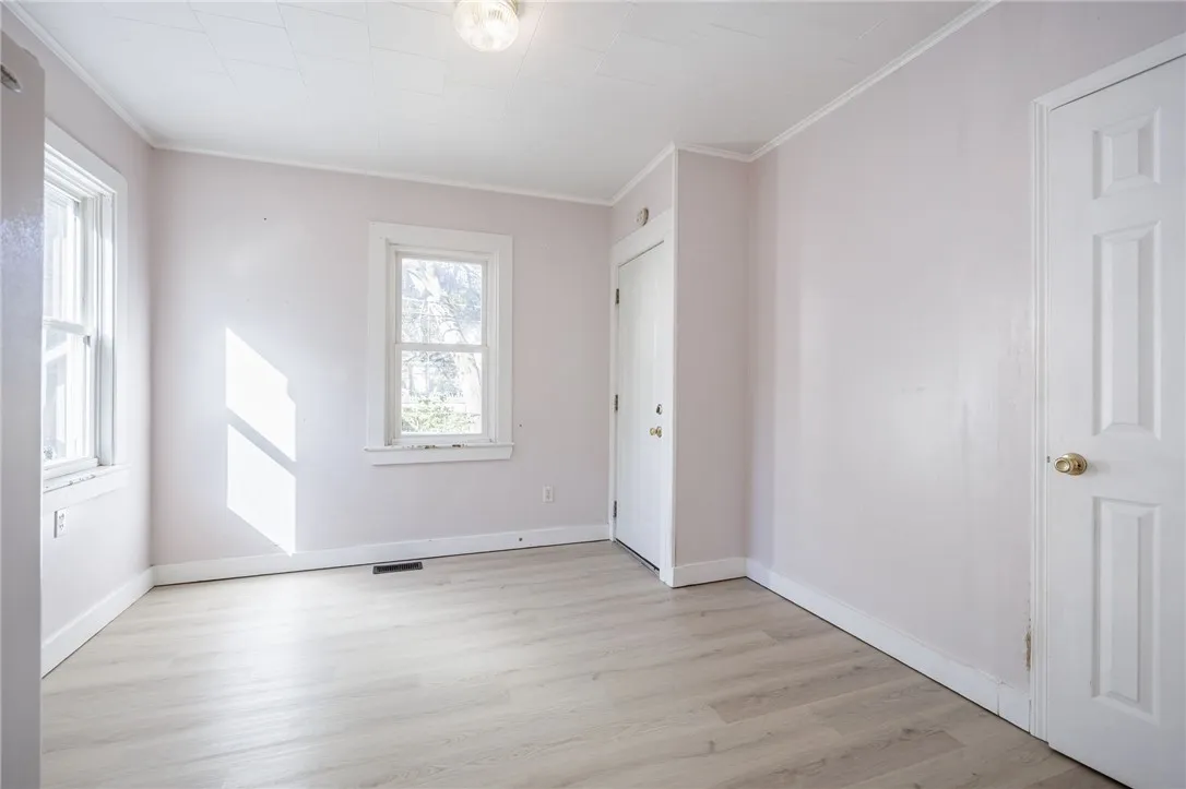 39 Culver Road, Rochester, New York 14620, Rochester, New York 14620, 3 Bedroom Bedrooms, 6 Room Rooms,2 BathroomBathrooms,Residential,For Sale,39 Culver Road, Rochester, New York 14620,0,R1725276