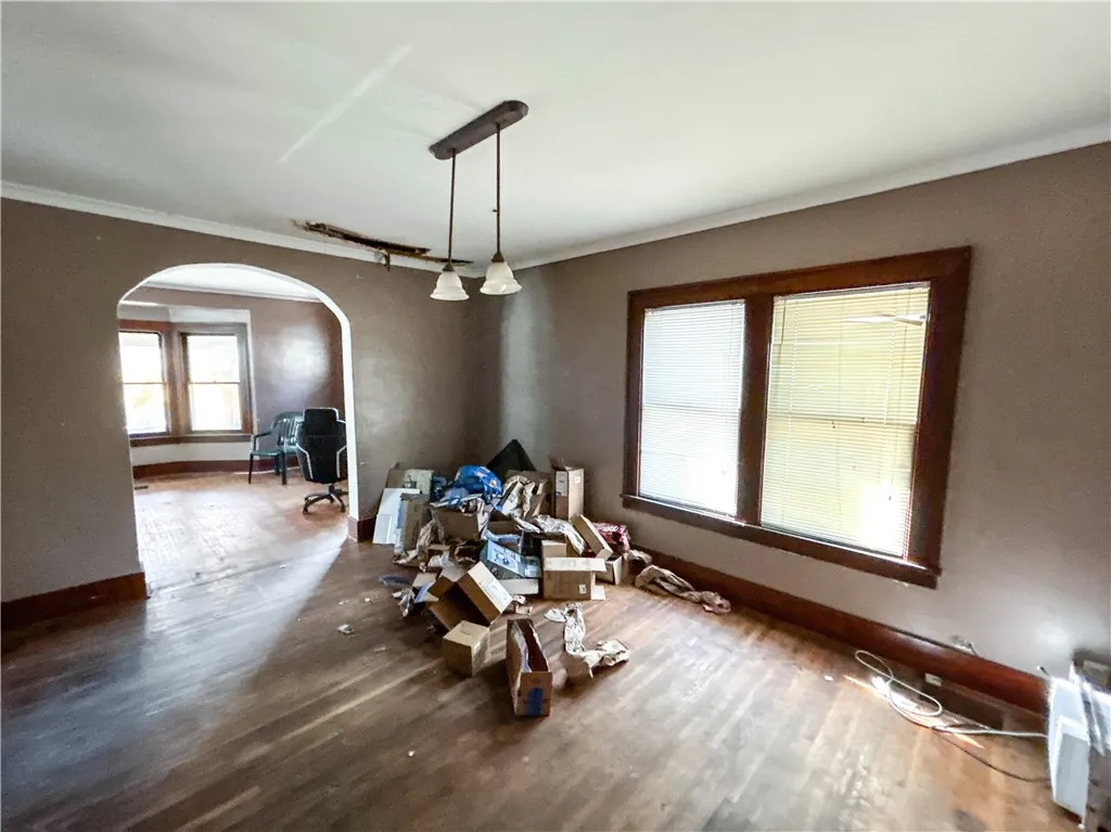 176 Michigan Street, Rochester, New York 14606, Rochester, New York 14606, 5 Bedroom Bedrooms, 8 Room Rooms,2 BathroomBathrooms,Residential,For Sale,176 Michigan Street, Rochester, New York 14606,0,R1725399