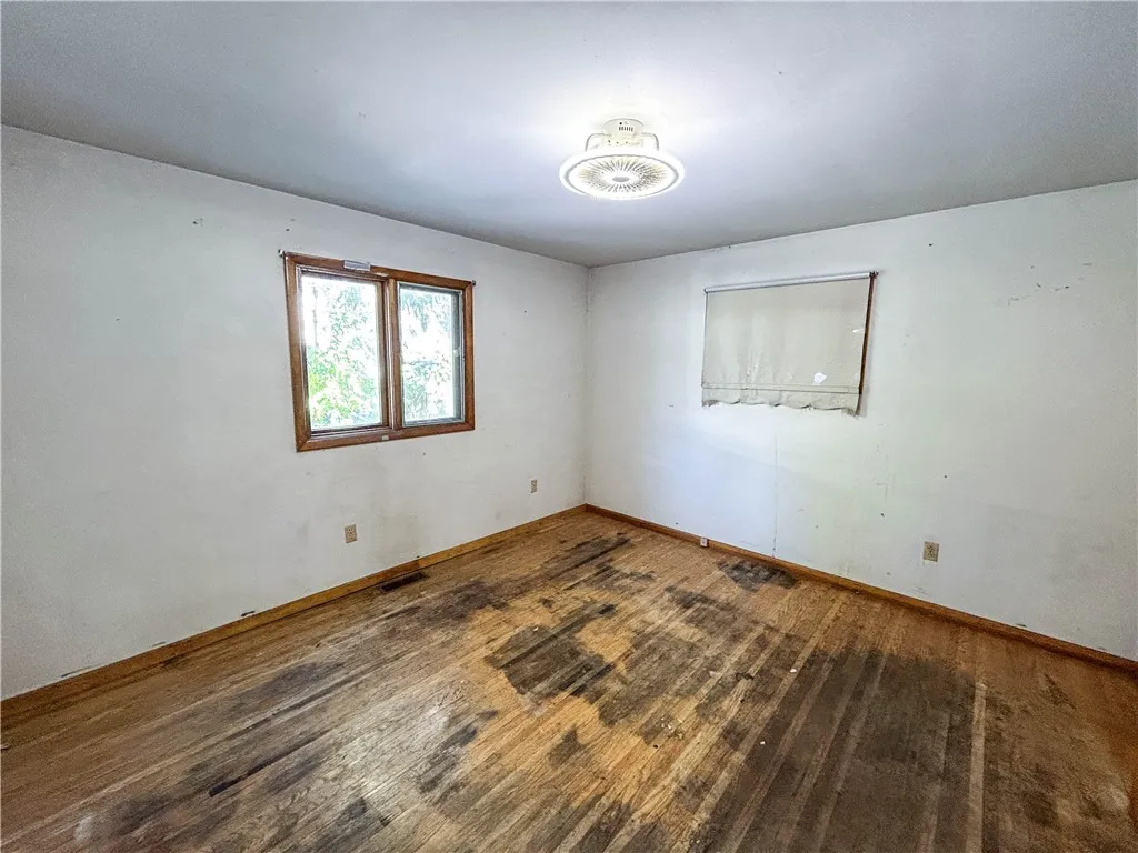 176 Michigan Street, Rochester, New York 14606, Rochester, New York 14606, 5 Bedroom Bedrooms, 8 Room Rooms,2 BathroomBathrooms,Residential,For Sale,176 Michigan Street, Rochester, New York 14606,0,R1725399