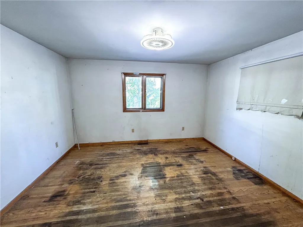 176 Michigan Street, Rochester, New York 14606, Rochester, New York 14606, 5 Bedroom Bedrooms, 8 Room Rooms,2 BathroomBathrooms,Residential,For Sale,176 Michigan Street, Rochester, New York 14606,0,R1725399