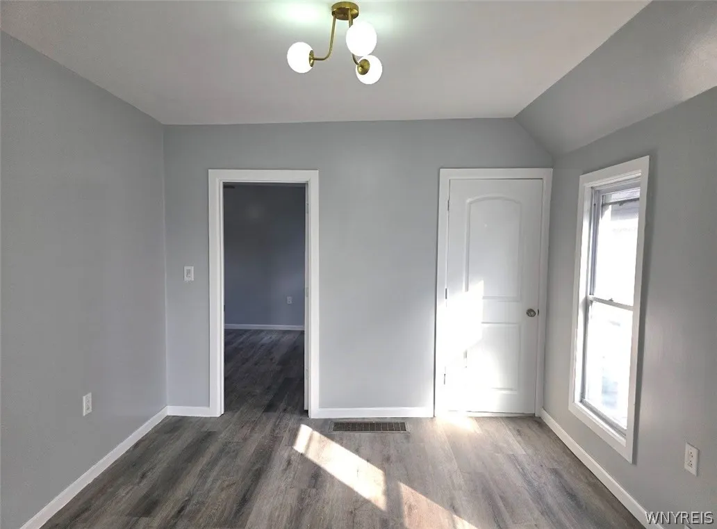158 Como Park Boulevard, Cheektowaga, New York 142, Cheektowaga, New York 14227, 3 Bedroom Bedrooms, 6 Room Rooms,2 BathroomBathrooms,Residential,For Sale,158 Como Park Boulevard, Cheektowaga, New York 142,0,B1725450
