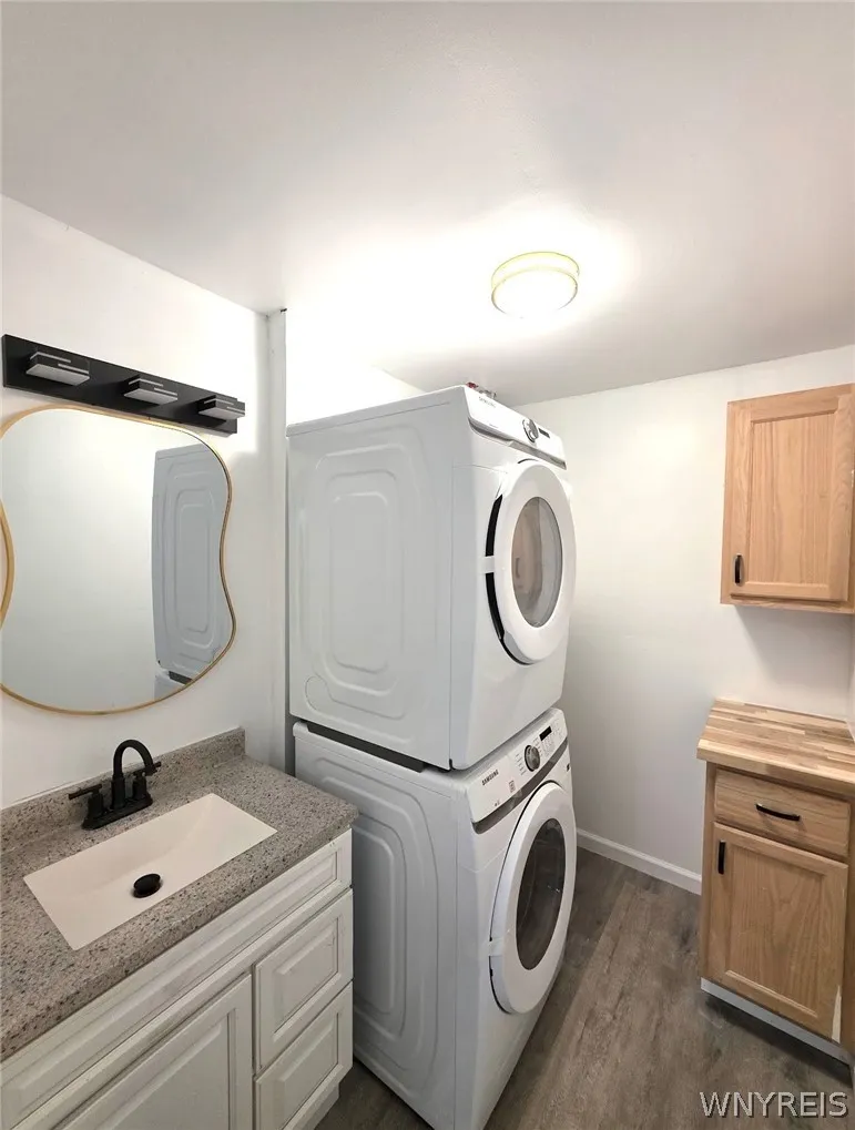 158 Como Park Boulevard, Cheektowaga, New York 142, Cheektowaga, New York 14227, 3 Bedroom Bedrooms, 6 Room Rooms,2 BathroomBathrooms,Residential,For Sale,158 Como Park Boulevard, Cheektowaga, New York 142,0,B1725450
