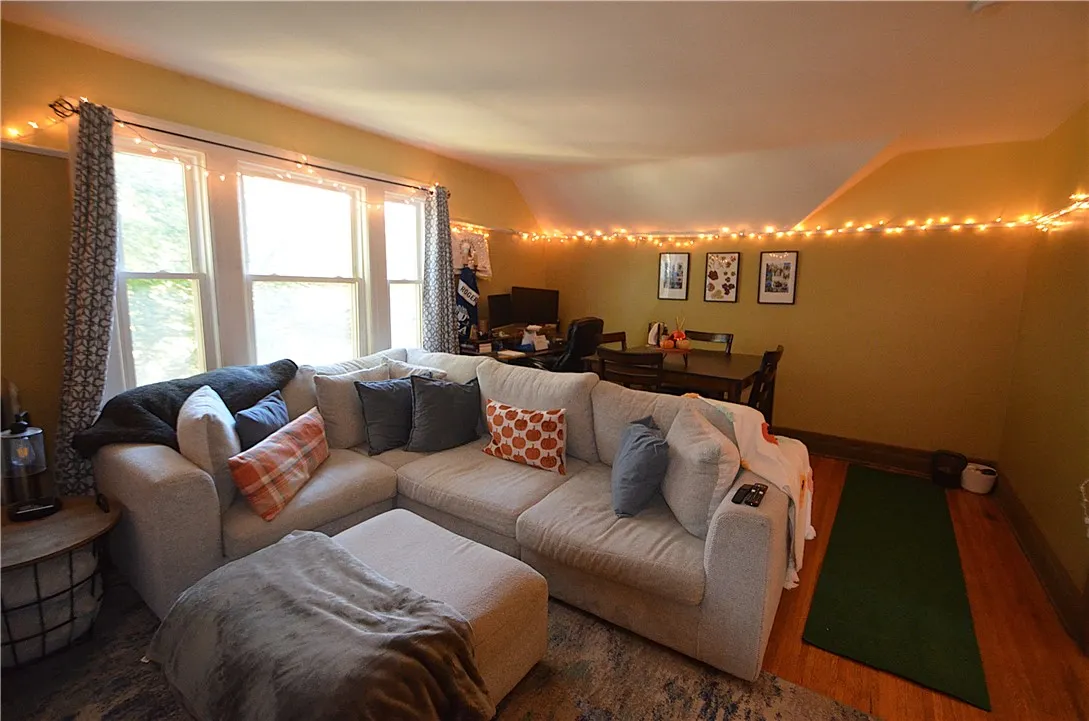 196 Culver Road, Rochester, New York 14607, Rochester, New York 14607, 6 Bedroom Bedrooms, ,5 BathroomBathrooms,Residential,For Sale,196 Culver Road, Rochester, New York 14607,0,R1725427