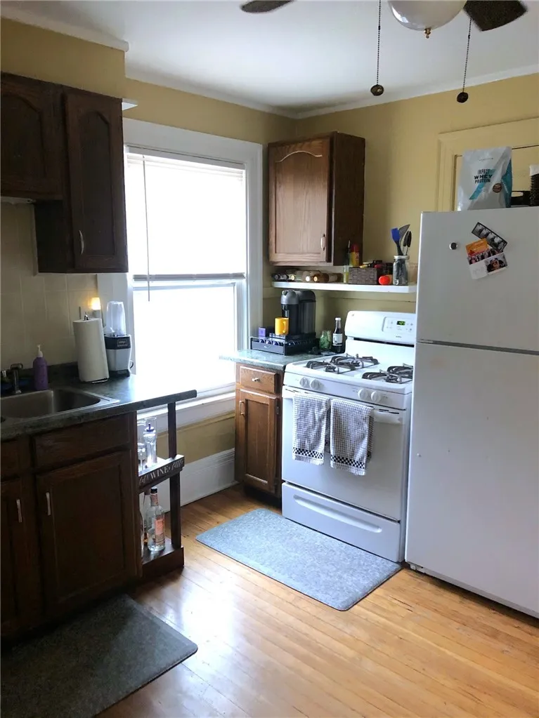 196 Culver Road, Rochester, New York 14607, Rochester, New York 14607, 6 Bedroom Bedrooms, ,5 BathroomBathrooms,Residential,For Sale,196 Culver Road, Rochester, New York 14607,0,R1725427