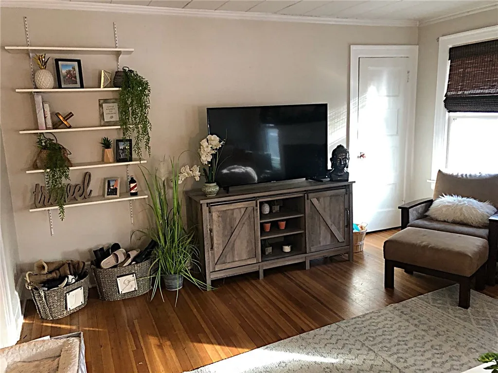 196 Culver Road, Rochester, New York 14607, Rochester, New York 14607, 6 Bedroom Bedrooms, ,5 BathroomBathrooms,Residential,For Sale,196 Culver Road, Rochester, New York 14607,0,R1725427