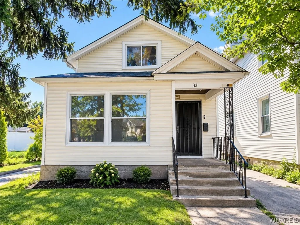 33 Lasalle Avenue, Buffalo, New York 14214, Buffalo, New York 14214, 5 Bedroom Bedrooms, ,2 BathroomBathrooms,Residential,For Sale,33 Lasalle Avenue, Buffalo, New York 14214,0,B1722979
